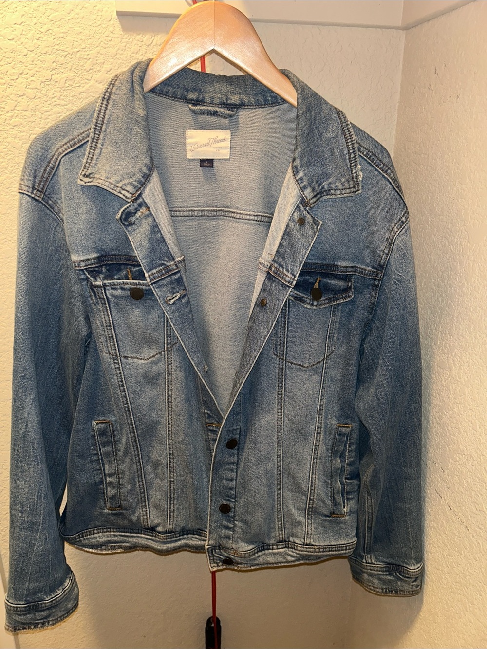 Universal Thread Light Blue Denim Jacket Women's Large